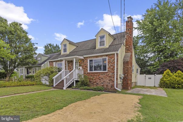 Exterior, Facade, Brick Facade, Cape Cod