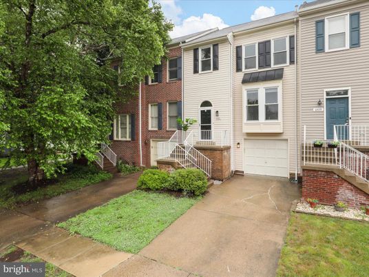 Attached, Exterior, Facade, Brick Facade, Rowhouse