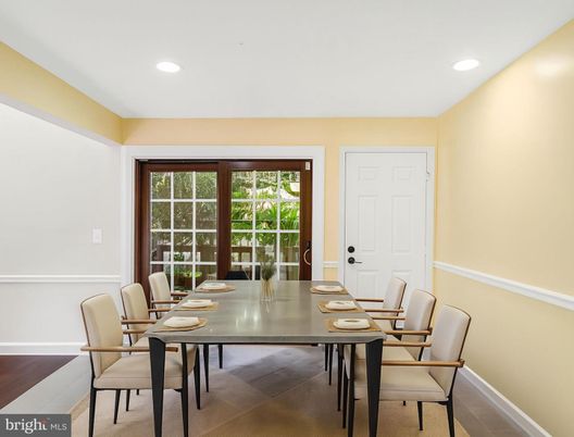 Dining room, Interior, Recessed Lighting, Wood Texture Flooring