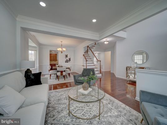 Chandelier, Dining room, Interior, Living room, Recessed Lighting, Wood Texture Flooring
