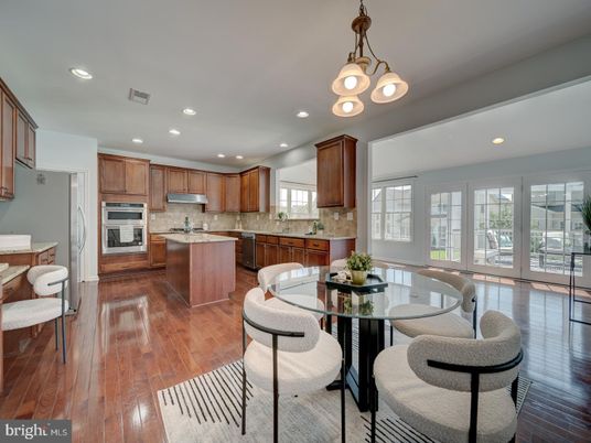 Dining room, Interior, Kitchen, Recessed Lighting, Stainless Steel Appliances, Wood Texture Flooring
