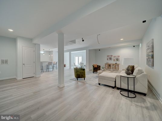 Interior, Living room, Pendant Lights, Recessed Lighting, Wood Texture Flooring