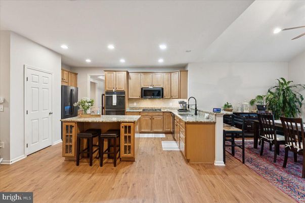 Dining room, Interior, Kitchen, Recessed Lighting, Wood Texture Flooring