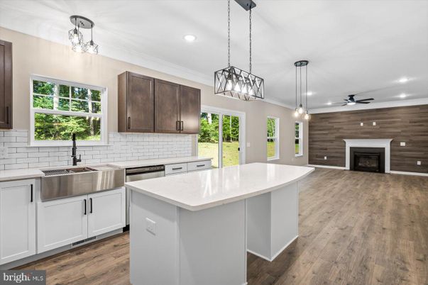 Fireplace, Interior, Kitchen, Pendant Lights, Recessed Lighting, Wood Texture Flooring