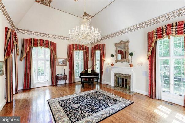 Chandelier, Fireplace, Interior, Piano, Wood Texture Flooring