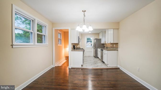 Chandelier, Interior, Kitchen, Pendant Lights, Wood Texture Flooring
