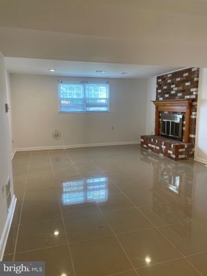 Empty room, Fireplace, Interior, Recessed Lighting