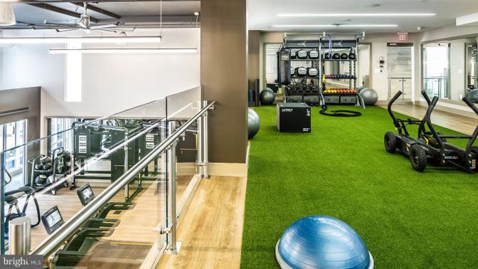 Fitness Equipment, Interior, Recessed Lighting, Wood Texture Flooring