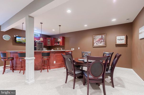 Dining room, Interior, Pendant Lights, Recessed Lighting