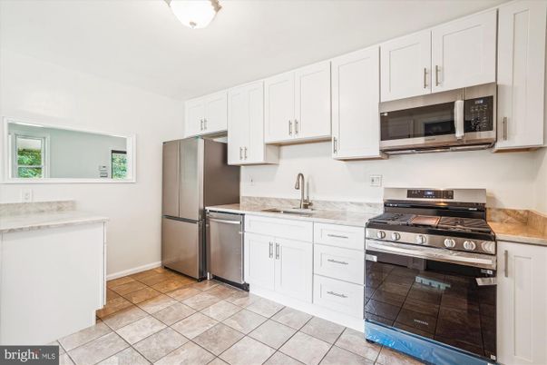 Interior, Kitchen, Stainless Steel Appliances
