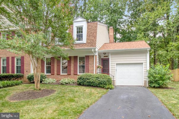 Attached, Exterior, Facade, Brick Facade, Cape Cod
