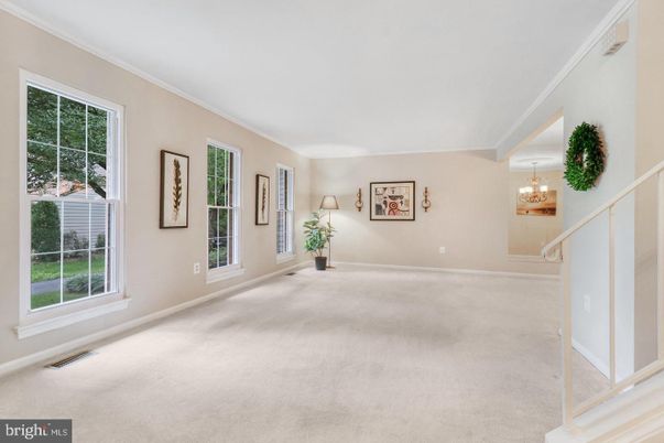 Chandelier, Empty room, Interior