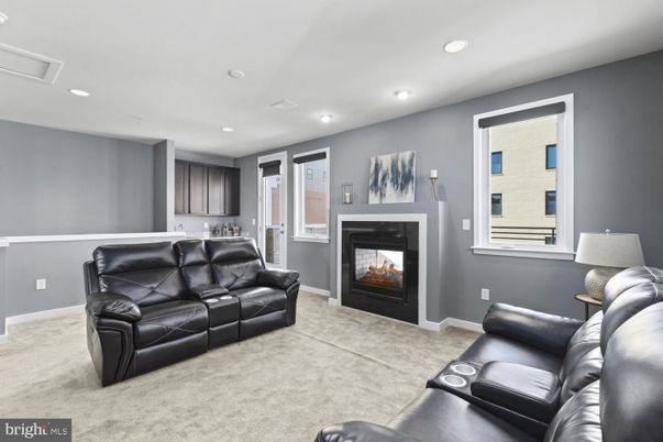 Fireplace, Interior, Living room, Recessed Lighting