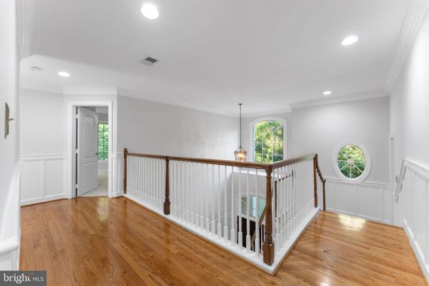 Interior, Pendant Lights, Recessed Lighting, Wood Texture Flooring