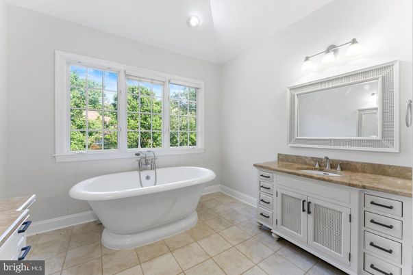 Bathroom, Free Standing Baths, Interior, Recessed Lighting