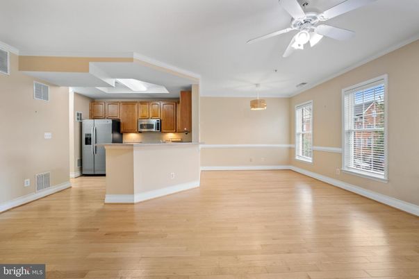 Empty room, Interior, Kitchen, Pendant Lights, Wood Texture Flooring