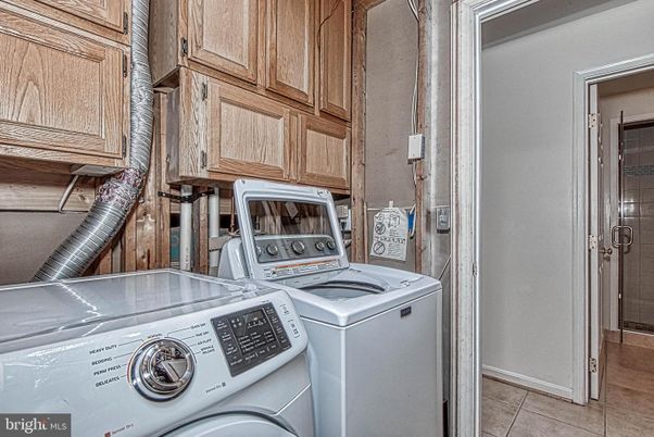 Interior, Washer