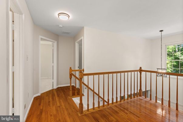 Interior, Pendant Lights, Wood Texture Flooring