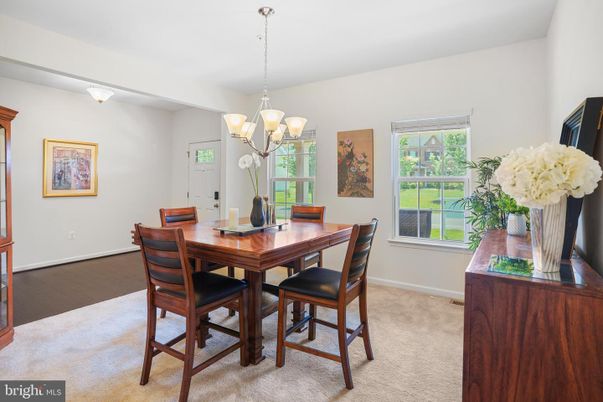 Chandelier, Dining room, Interior