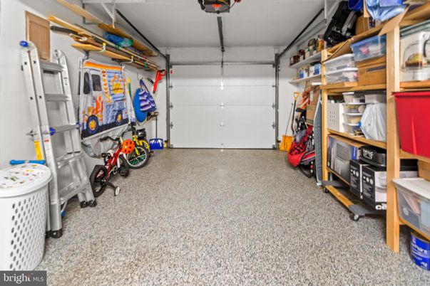 Garage, Interior