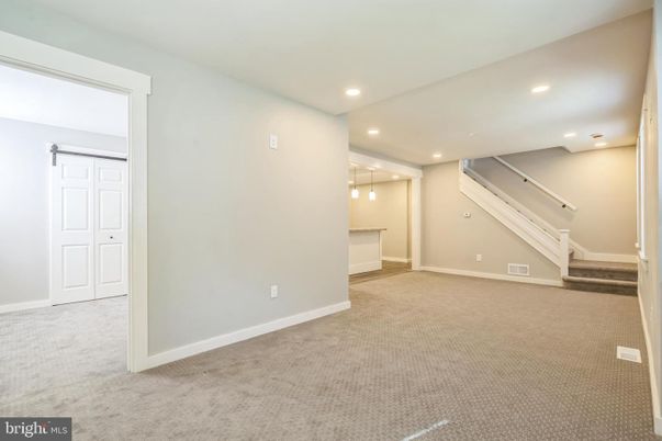 Empty room, Interior, Pendant Lights, Recessed Lighting