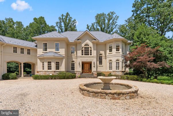 Backyard, Exterior, Facade, French Provincial