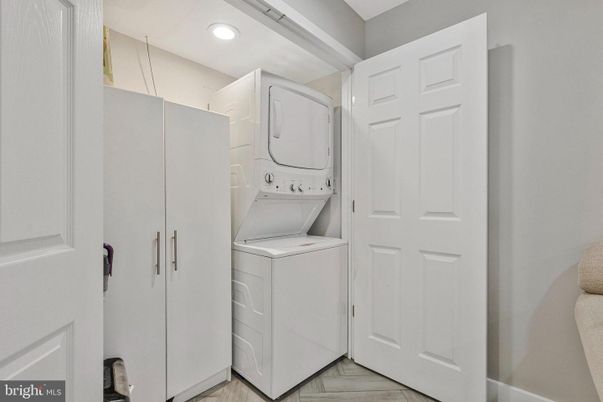 Interior, Recessed Lighting, Utility Closets, Washer