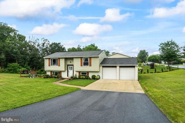 Attached, Backyard, Exterior, Facade, Raised Ranch