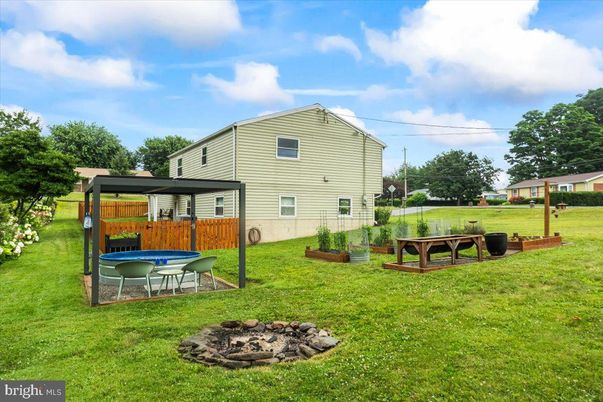 Backyard, Exterior, Pool