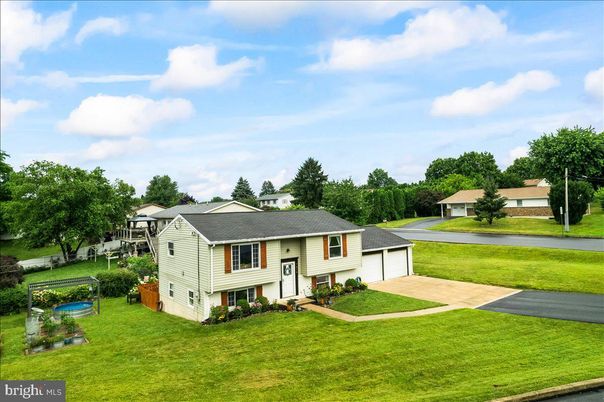 Attached, Backyard, Exterior, Facade, Raised Ranch