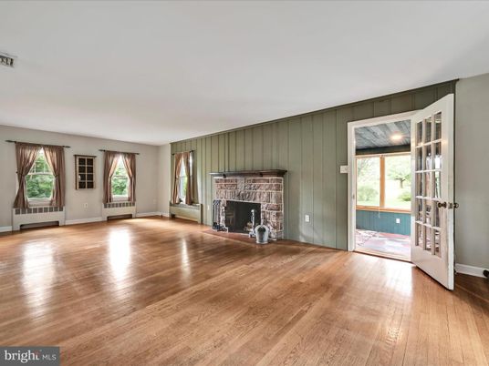 Empty room, Fireplace, Interior, Wood Texture Flooring