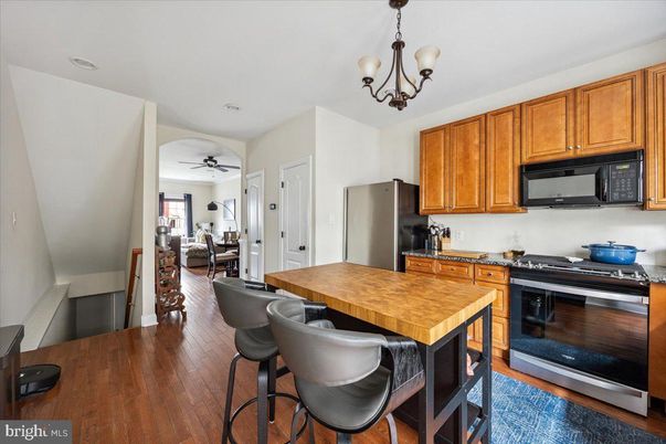 Chandelier, Dining room, Interior, Kitchen, Wood Texture Flooring