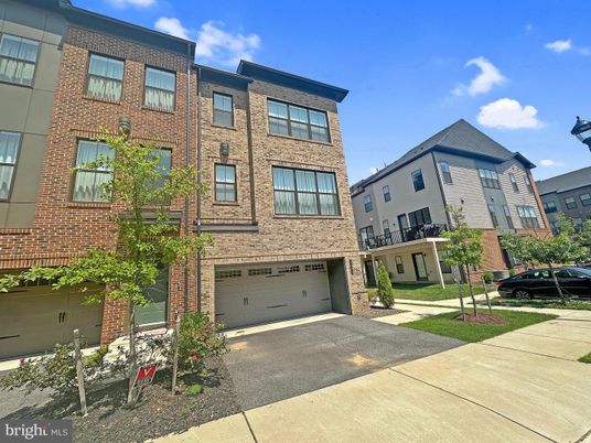 Attached, Exterior, Facade, Brick Facade, Rowhouse