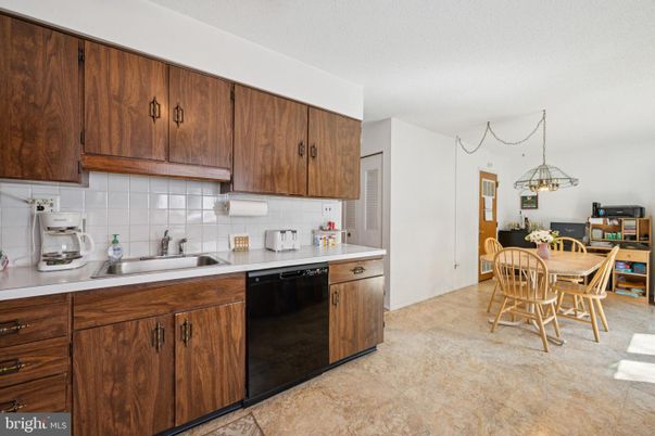 Dining room, Interior, Kitchen, Pendant Lights