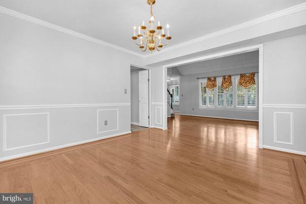 Chandelier, Empty room, Interior, Wood Texture Flooring