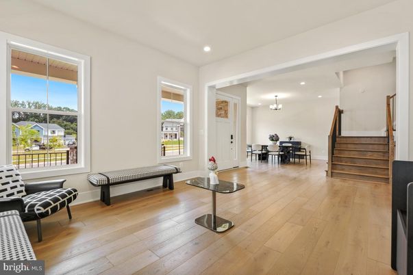 Chandelier, Dining room, Interior, Pendant Lights, Recessed Lighting, Wood Texture Flooring