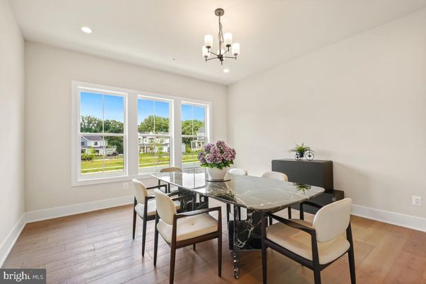 Chandelier, Dining room, Interior, Recessed Lighting, Wood Texture Flooring