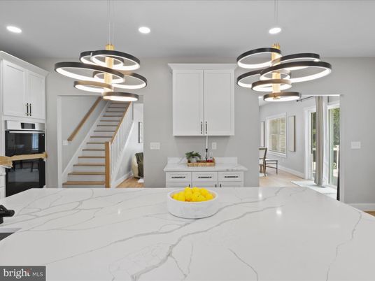 Interior, Kitchen, Pendant Lights, Recessed Lighting, Wood Texture Flooring