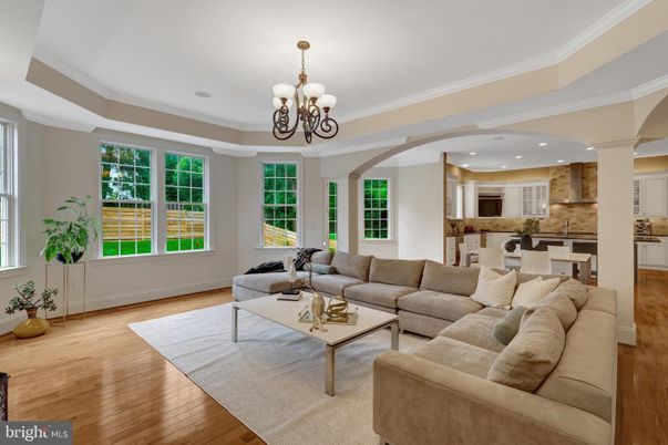 Chandelier, Dining room, Interior, Kitchen, Living room, Recessed Lighting, Wood Texture Flooring