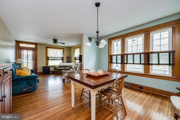 Dining room, Interior, Living room, Pendant Lights, Wood Texture Flooring