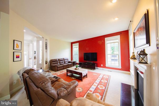 Fireplace, Interior, Living room, Recessed Lighting