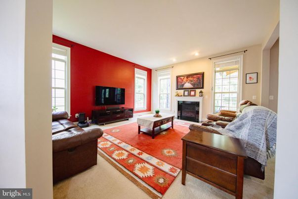 Fireplace, Interior, Living room, Recessed Lighting