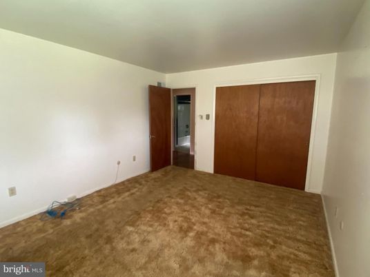 Elevator, Empty room, Interior