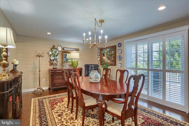 Chandelier, Dining room, Interior, Recessed Lighting, Wood Texture Flooring