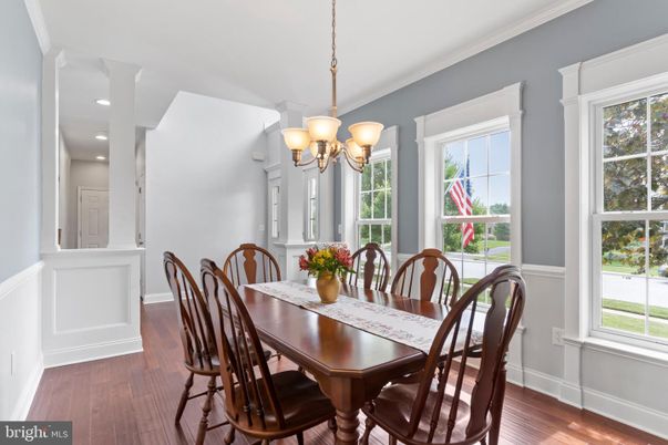 Chandelier, Dining room, Interior, Recessed Lighting, Wood Texture Flooring