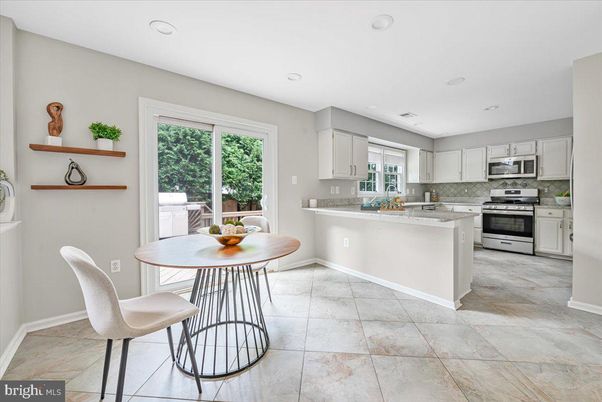 Dining room, Interior, Kitchen, Recessed Lighting, Stainless Steel Appliances