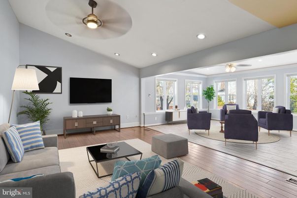 Dining room, Interior, Living room, Recessed Lighting, Wood Texture Flooring