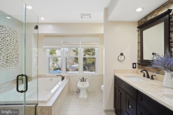 Bathroom, Dual Sink Vanities, Glass Shower, Interior, Recessed Lighting