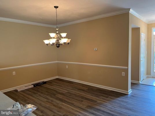 Chandelier, Empty room, Interior, Wood Texture Flooring