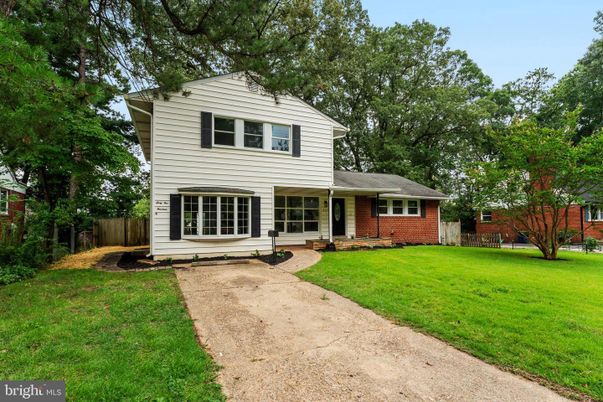 Exterior, Facade, Brick Facade, Split Level